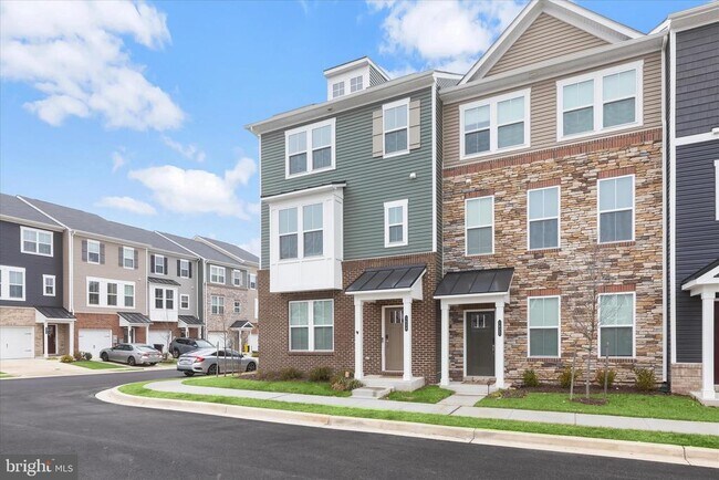 Photo - 1624 Aster Ln