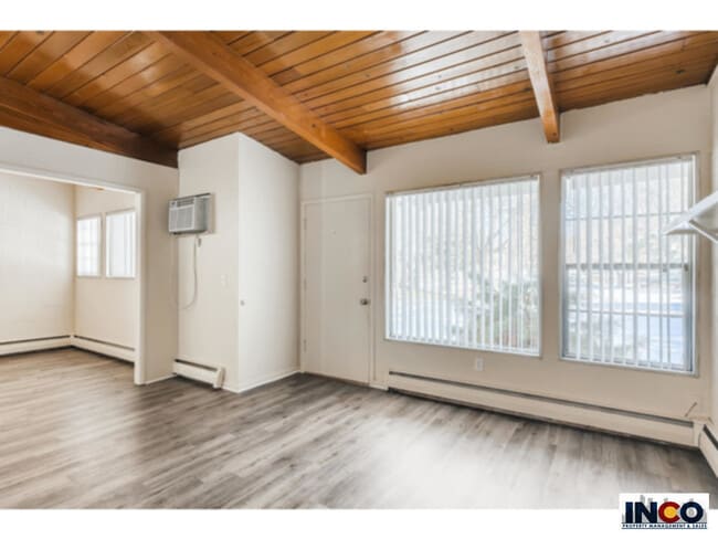 Photo - 6075 S Sterne Pkwy