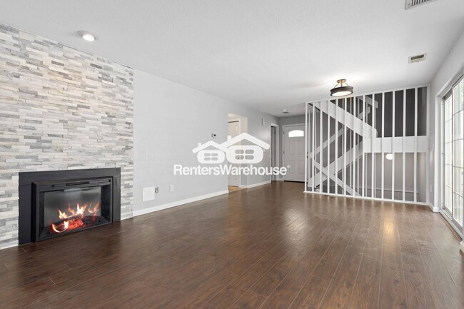 Building Photo - 2366 S Troy St Rental