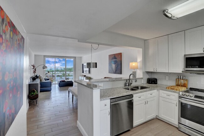 Building Photo - 3581 S Ocean Blvd Unit 8b Rental