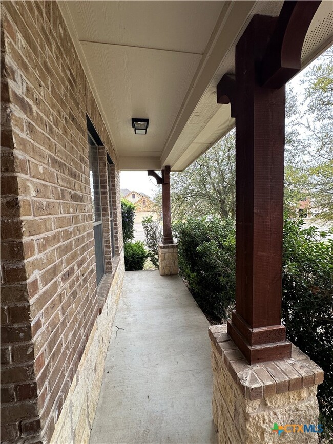 Photo - 6808 Rosita Oak Dr