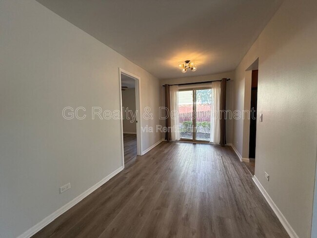 Photo - 1348 McDowell Rd Unit 104