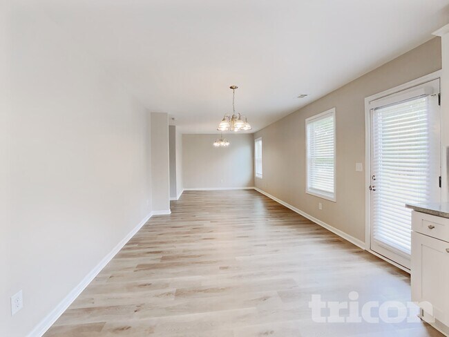 Photo - 485 McGiboney Ln