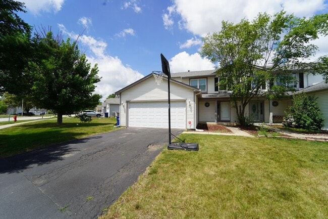 Photo - 1008 Southbridge Ln Townhome