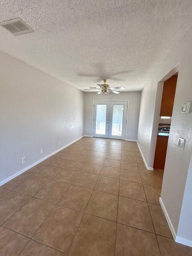 Photo - 3 Bedroom/ 2 Bathroom