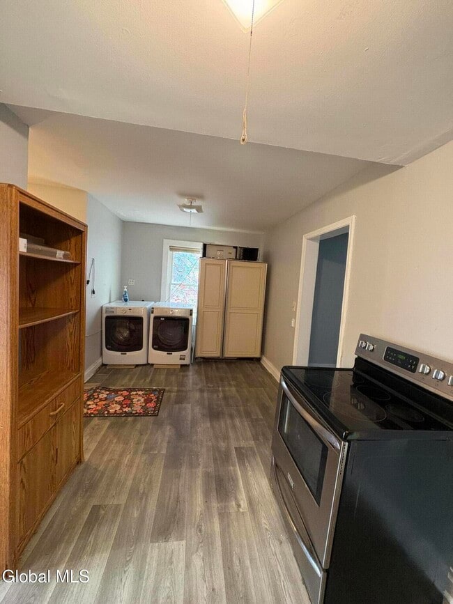 Photo - 246 Duane Ave