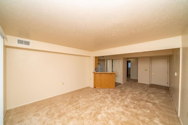 Windmill Lakes Apartments