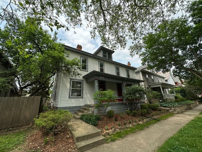Building Photo - Mithoff St 266-268 BSS Unit 266