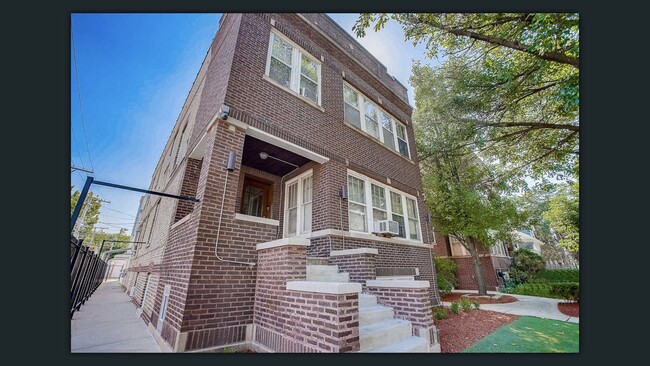 Photo - 4817 W Cornelia Ave Unit 2R