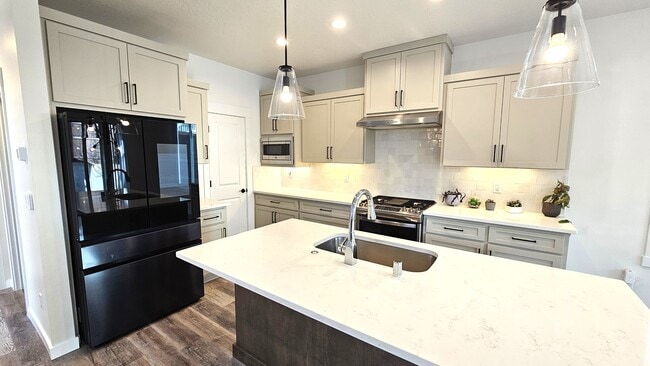 Photo - 906 NW 178th St