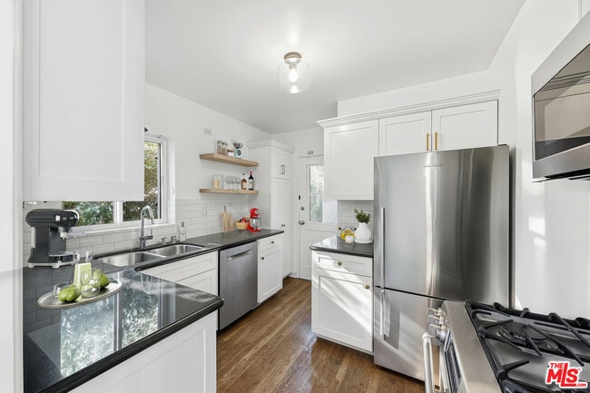 Photo - 948 20th St Unidad B