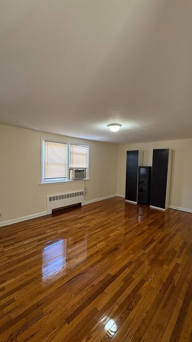 Photo - 57 Carnation Ave