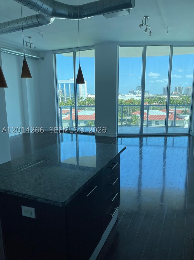 Building Photo - 3029 NE 188th St Unit 602