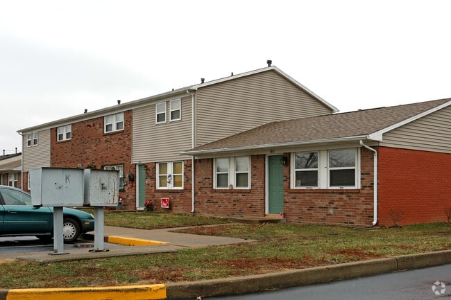 Arbors at Evansville Apartments - Coldwater Flats