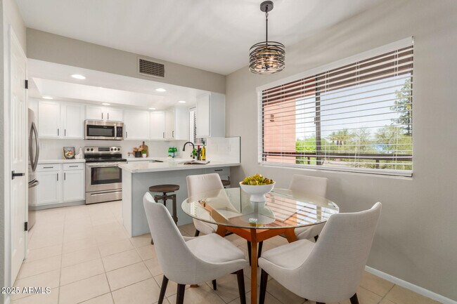 Photo - 12222 N Paradise Village Pkwy W Unidad 237