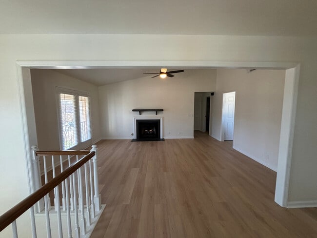 Photo - 232 Cottage Pl