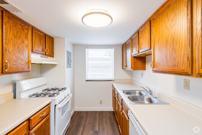 2BR,1BA-762SF
