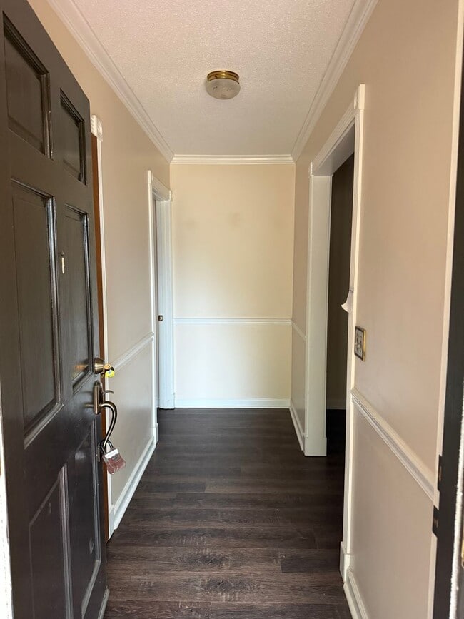 Photo - 102 Victoria Dr