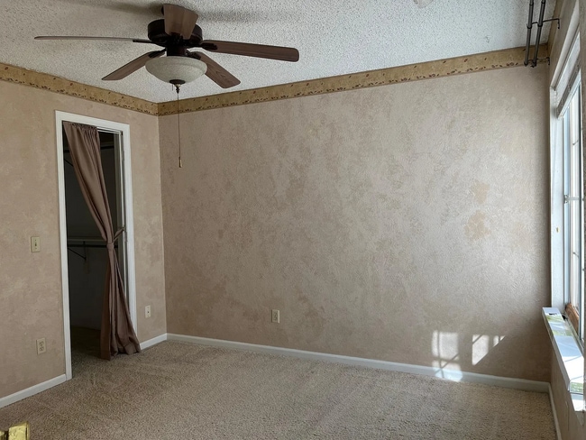 Photo - 4084 S Carson St Unit B