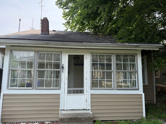607 E 11th Ave