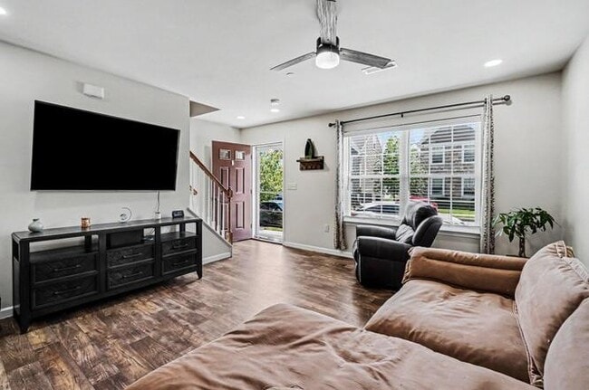 Photo - 519 Byler Cir
