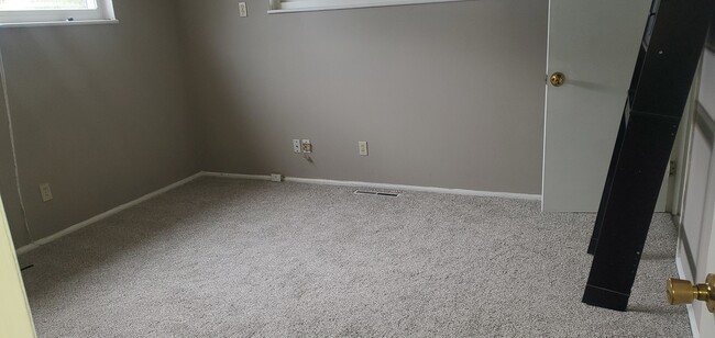 Photo - 1379 Terry Dr