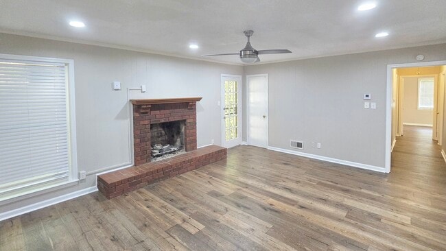 Photo - 3068 S Mendenhall Rd