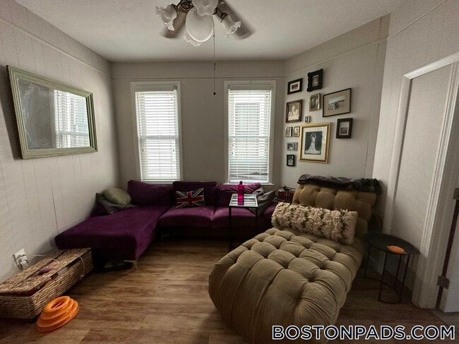 Photo - 17 Morris St Unit 2