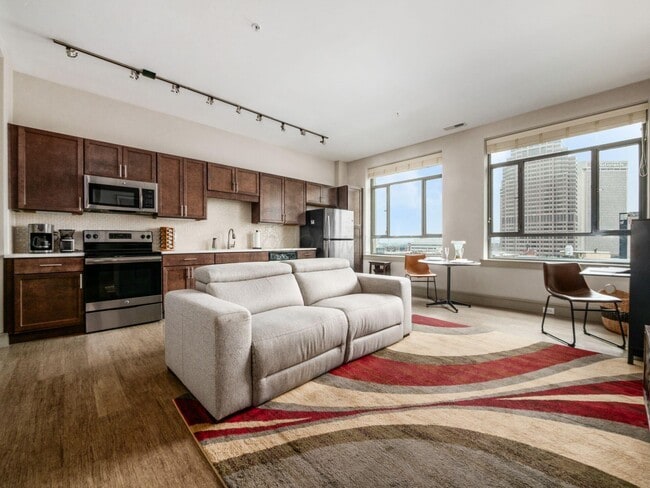 Photo - 51 N High St Unit 804