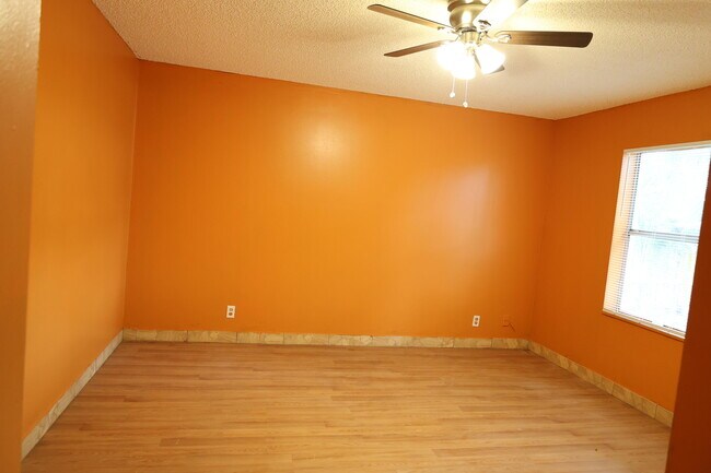 Photo - 7328 Palmdale Dr