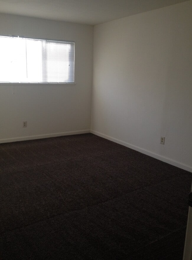 Photo - 1014 Clinton Rd