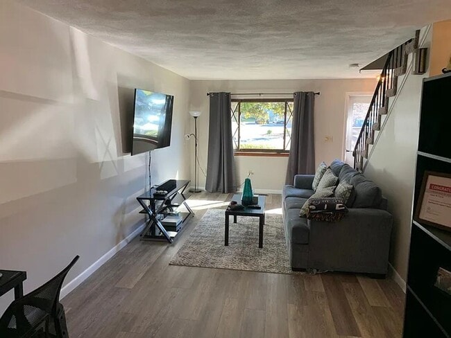 Photo - 222 Farrwood Dr Unit 222 Farrwood Dr
