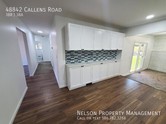 Photo - 48842 Callens Rd