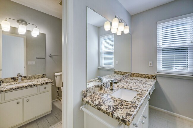 Photo - 1611 Prairie Mark Ln