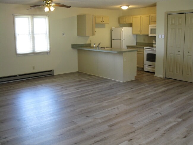 Photo - 984 N 18th St Unidad 984