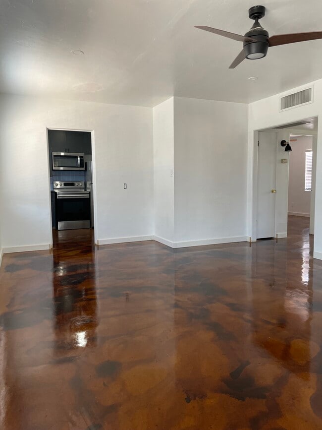 Photo - 1857 E Earll Dr Unit 1