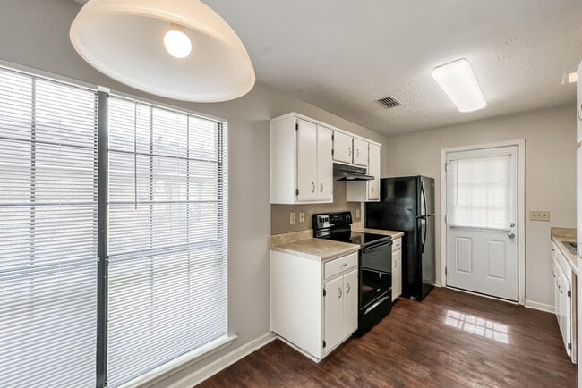 Photo - 7018 Epperson Dr