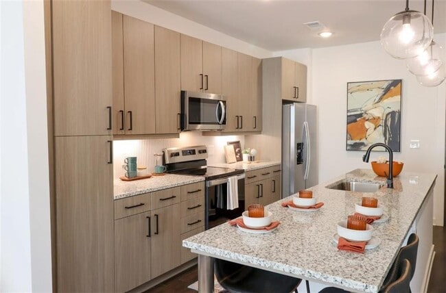 Photo - 305 Collins Industrial Way Unit 3106