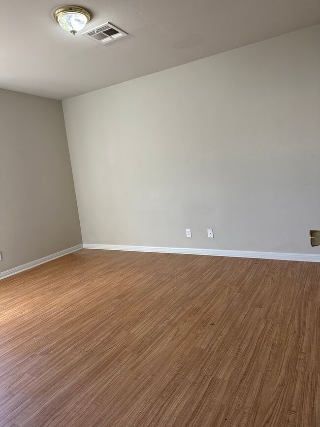 Photo - 3 Bedroom 1 Bath Brick Home