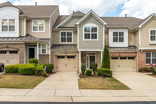 Building Photo - Beautiful 3-Bedroom Townhome in North Raleigh