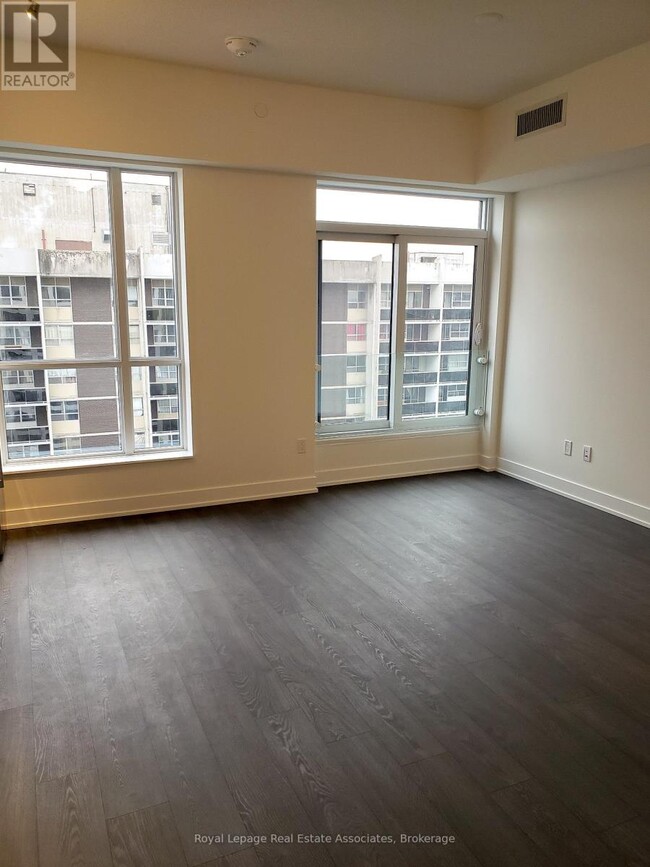 Photo - 9 Mabelle Ave Unité 2925