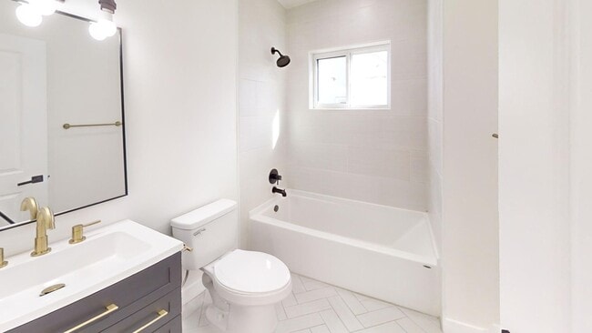 Photo - 1129 W 14th St