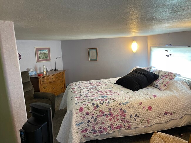 Segundo dormitorio - 17200 W Bell Rd Unidad Happy Trails Resort  1765