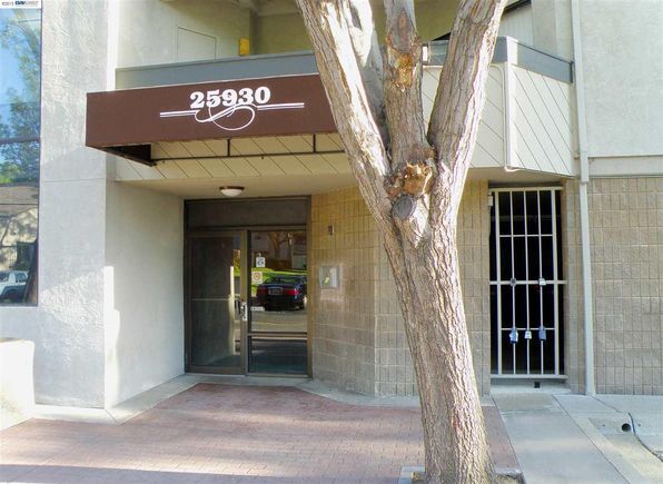 25930 Kay Ave Unit 109
