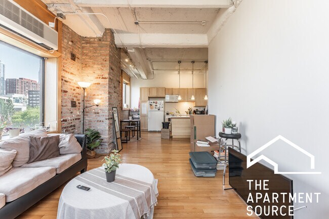 Photo - 345 N Canal St Unit 304