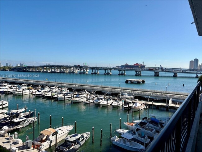 Photo - 555 NE 15th St Unit 609