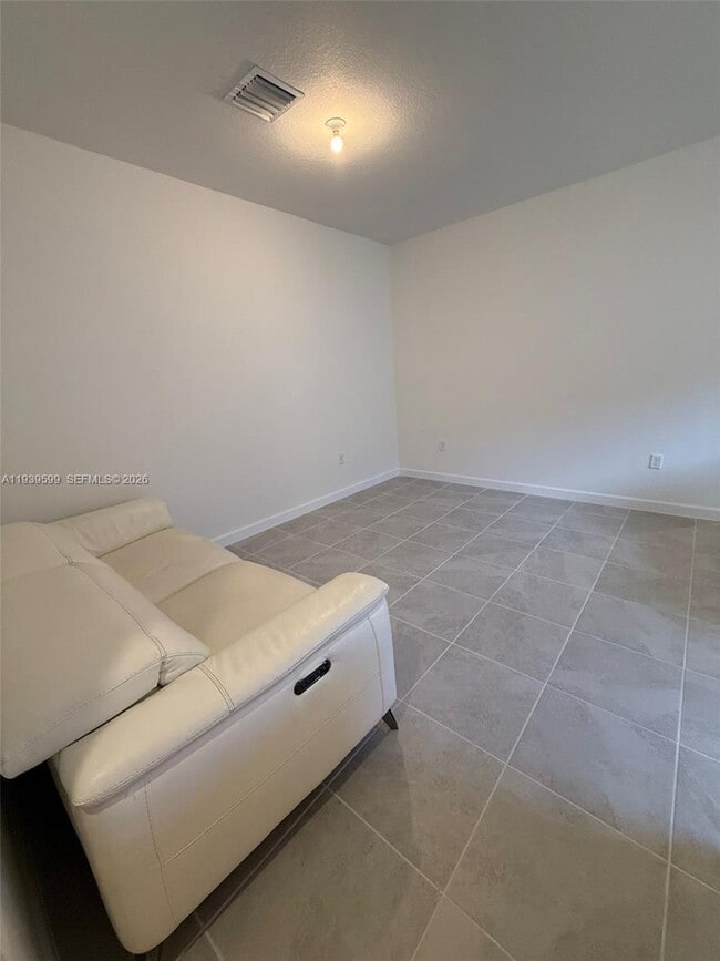 Photo - 2832 SE 23rd Ave