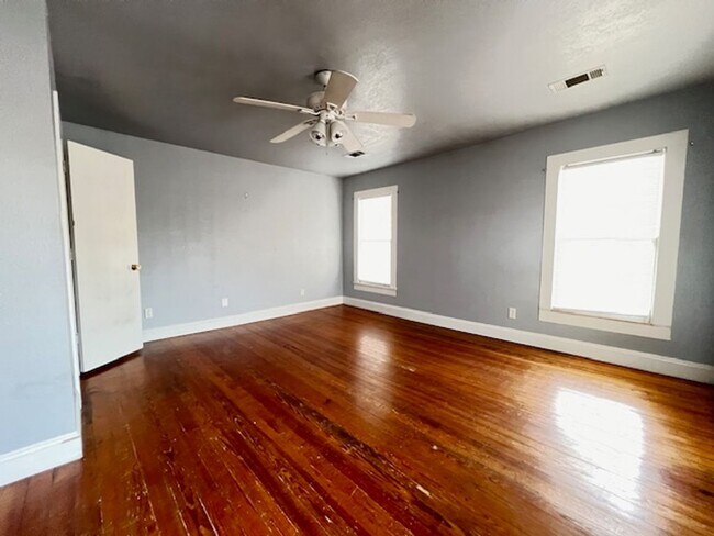 Photo - 625 W Hickory St Unit A