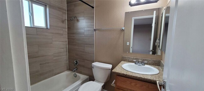 Photo - 305 N 10th St Unit 31