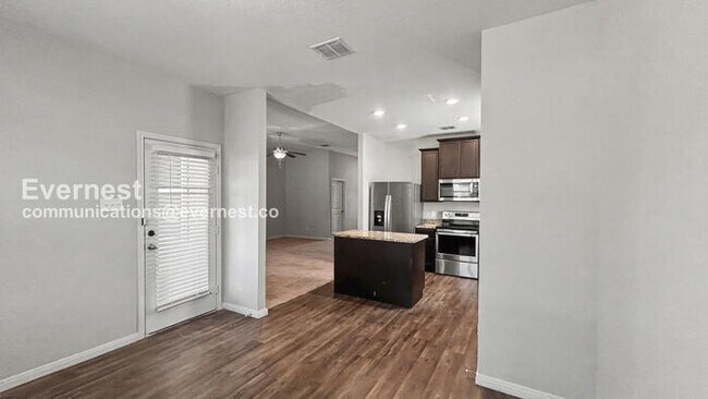 Photo - 6312 Juniper Vw